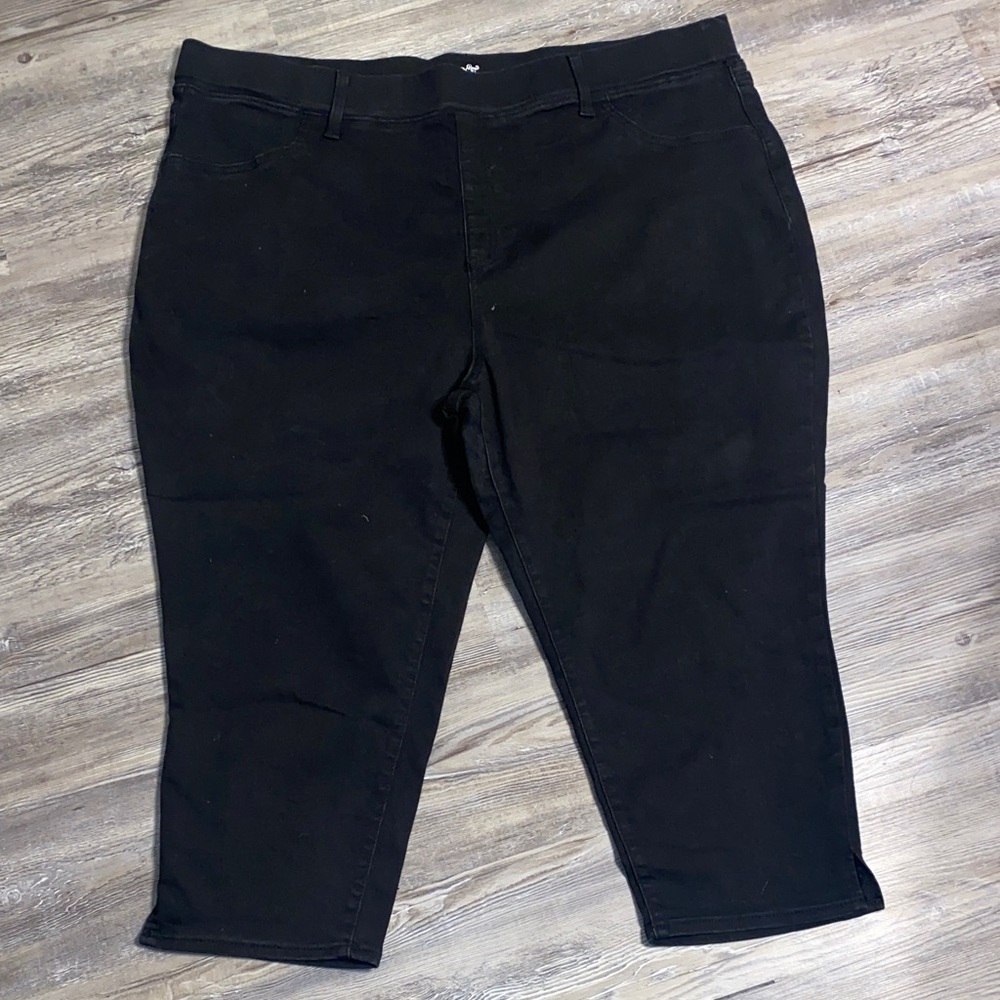 EUC TERRA & SKY Black Pull On Cropped Denim 3X (24W-26W)